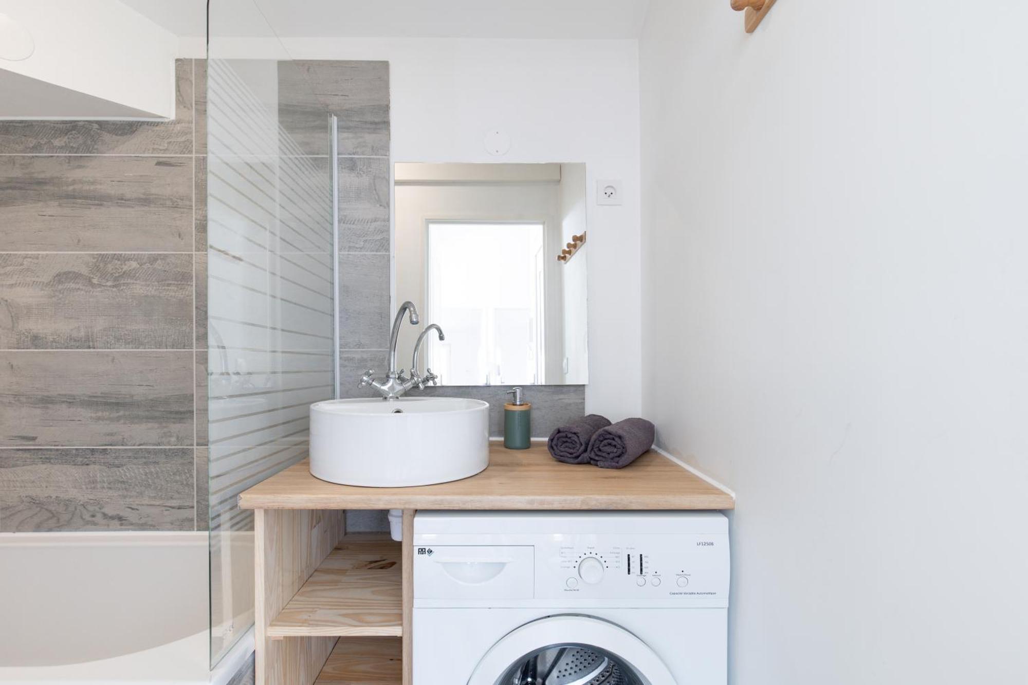 Appartement Climatise 2 Chambres Villefranche-sur-Saone Luaran gambar
